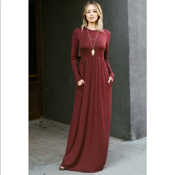 Bellamie Dresses & Skirts - BELLAMIE LONG SLEEVE MAXI DRESS W/ POCKETS